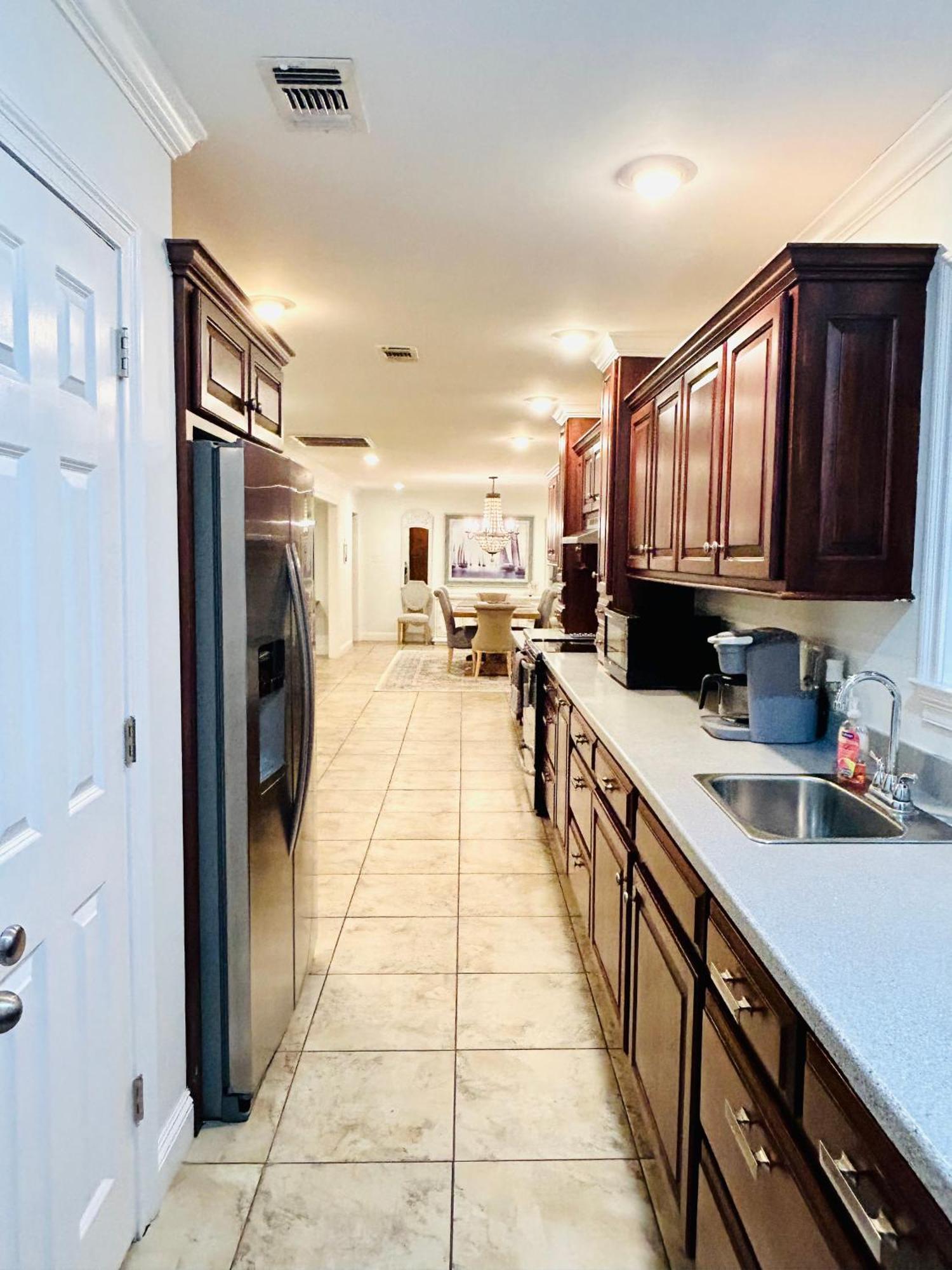 4/3 Home Centrally Located, Beach, Casino, Airport, Dining, Golfing, Shopping, Entertainment Gulfport Exterior photo