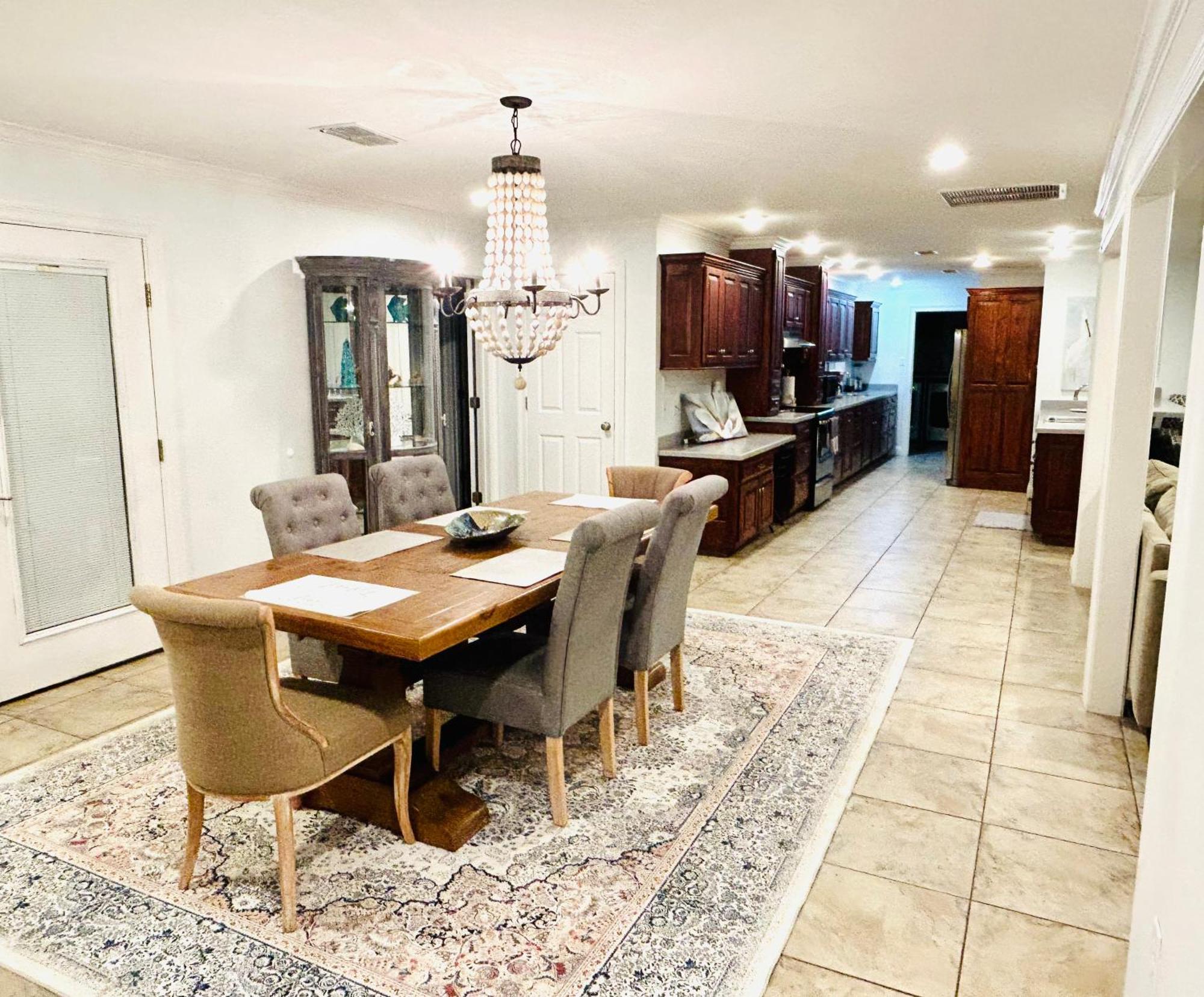 4/3 Home Centrally Located, Beach, Casino, Airport, Dining, Golfing, Shopping, Entertainment Gulfport Exterior photo